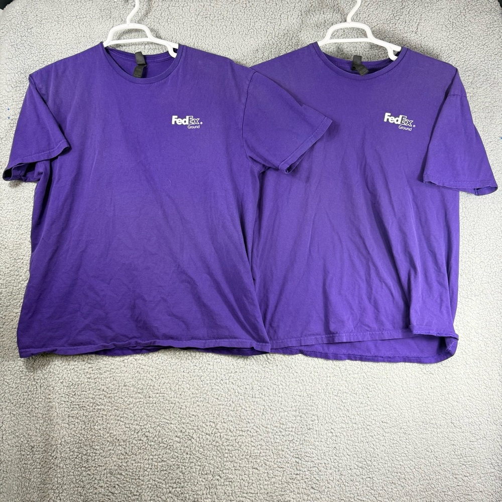 Gildan Soft style Purple FedEx Ground‎ Logo Short Sleeve Tee